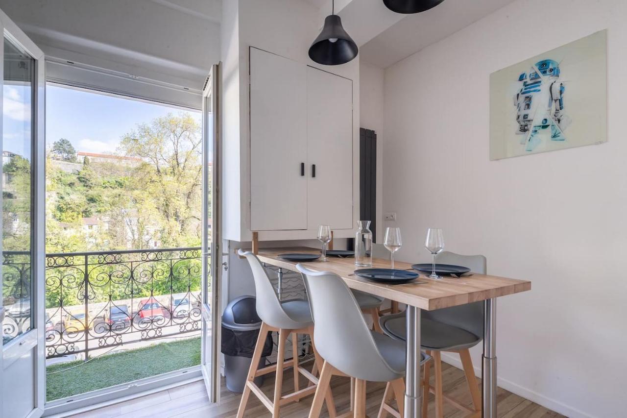 Superbe Appartement Dans Le Centre Historique Poitiers Exterior photo